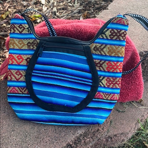 Handbags - Host Pick💕Small Woven Style Single Pocket Purse